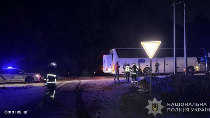 На Львівщині водій автобуса на смерть збив 29-річного пішохода