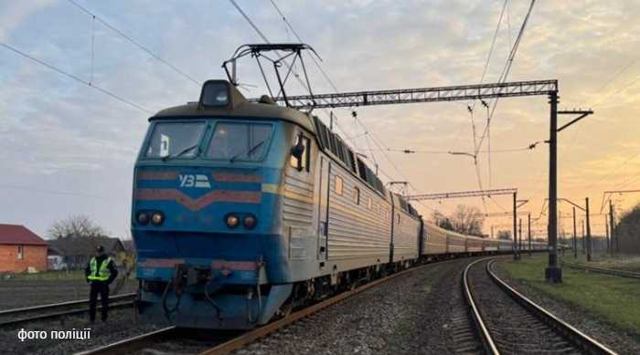 Біля Львова поїзд на смерть збив 43-річну жінку, яка раптово вийшла на колії