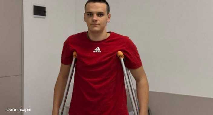 Після ДТП відламки кісток 16-річному підлітку лікарі складали як пазли