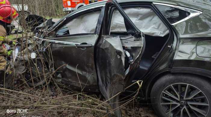 Поблизу Львова сталася потрійна ДТП з постраждалими
