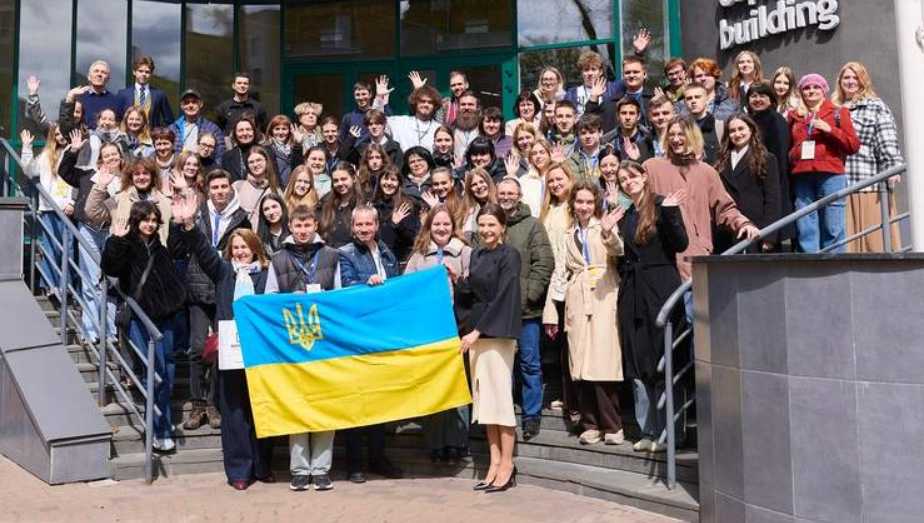 Учень Львівського фізико-математичного ліцею переміг на всеукраїнській економічній олімпіаді