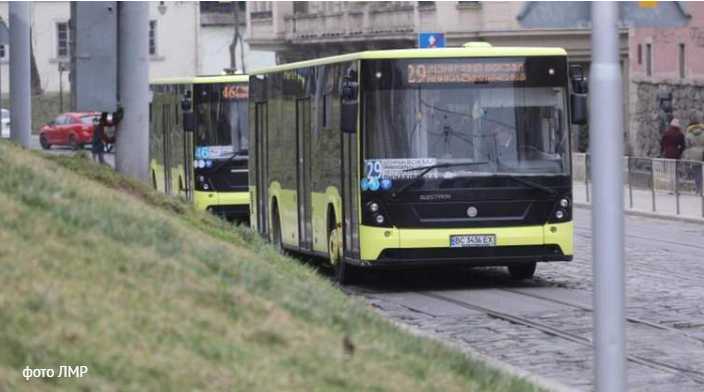 У Львові тимчасово скоротять кількість автобусів на деяких маршрутах
