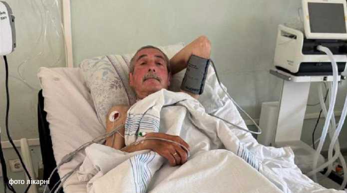 66-річний львів’ян за одну операцію позбувся і пухлини товстої кишки, і пахвинної грижі