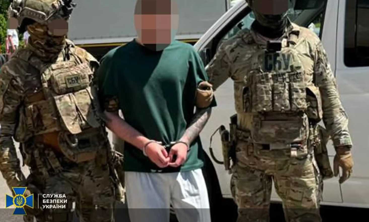 В організаторів шахрайського кол-центру у Львові вилучили 100 тис. доларів готівки