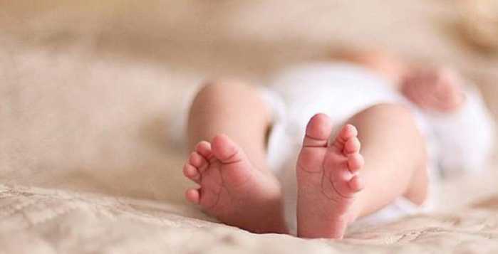 46-річна жінка вперше народила здорового хлопчика