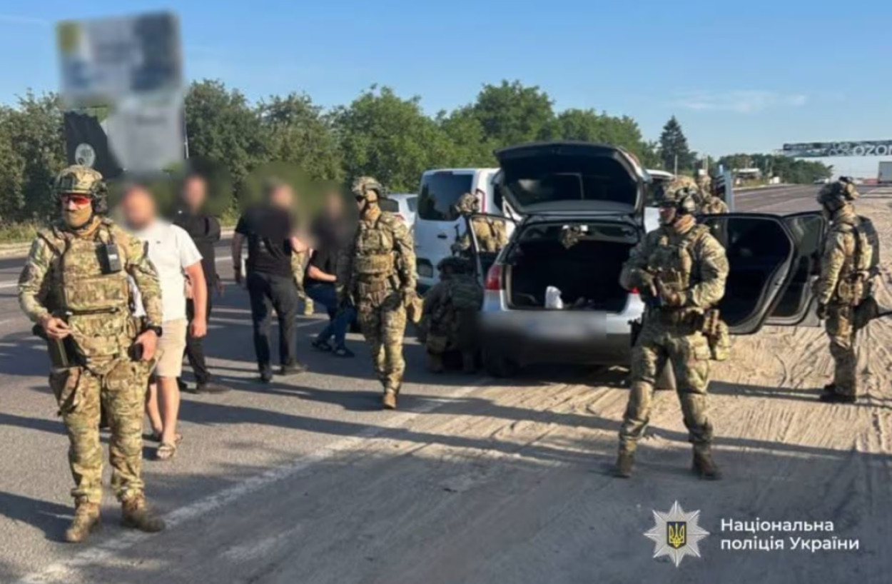 На Львівщині затримано трьох чоловіків, які скоїли розбійний напад