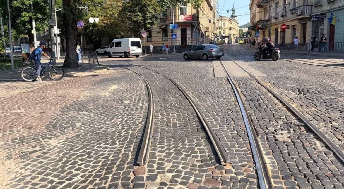 У Львові на час ремонту для проїзду приватного транспорту закриють частину вул. І. Білозіра