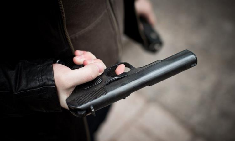 Во Львове у пассажира маршрутки изъяли пистолет